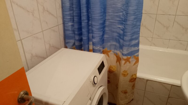 Titan, metrou 1 Decembrie, proprietar,