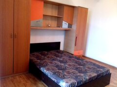 Titan, metrou 1 Decembrie, proprietar